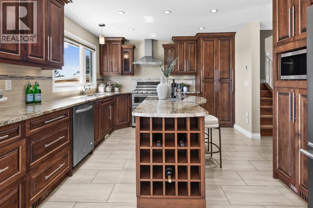 7715 67 Avenue Nw, Calgary, Alberta  T3B 4B2 - Photo 9 - A2299625