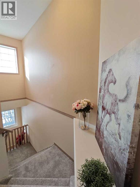 22 Arthur Close, Red Deer, Alberta  T4R 3M6 - Photo 9 - A2300341