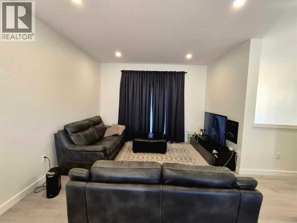 125 Sage Hill Circle, Calgary, Alberta  T3R 1V2 - Photo 7 - A2300450