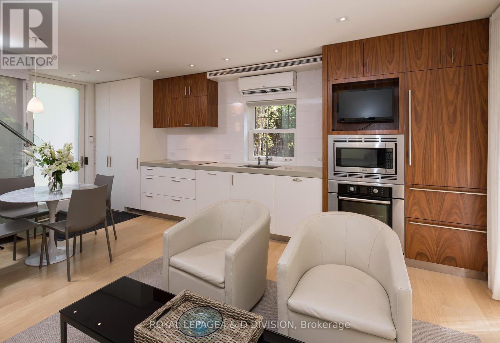 400 - 78 Roxborough Street E, Toronto, Ontario  M4W 1V8 - Photo 3 - C13032636