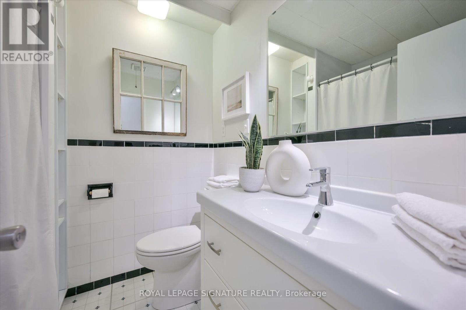 45 Santa Barbara Road, Toronto (Willowdale West), Ontario  M2N 2C1 - Photo 13 - C13032694