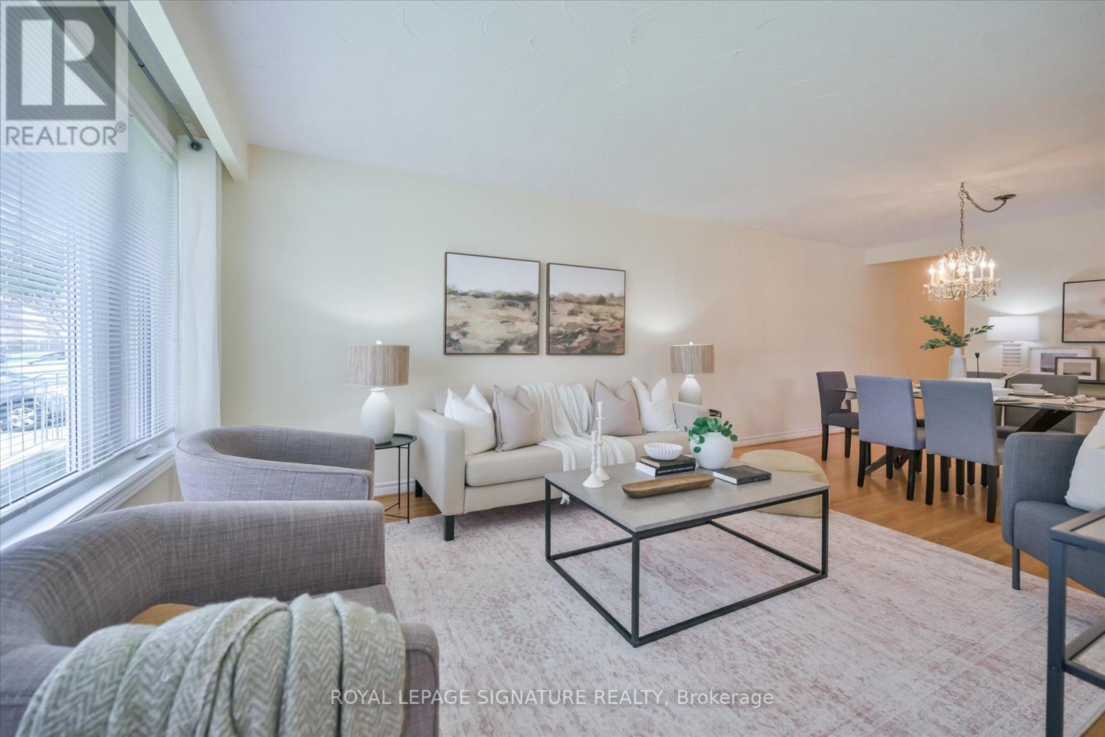 45 Santa Barbara Road, Toronto (Willowdale West), Ontario  M2N 2C1 - Photo 2 - C13032694