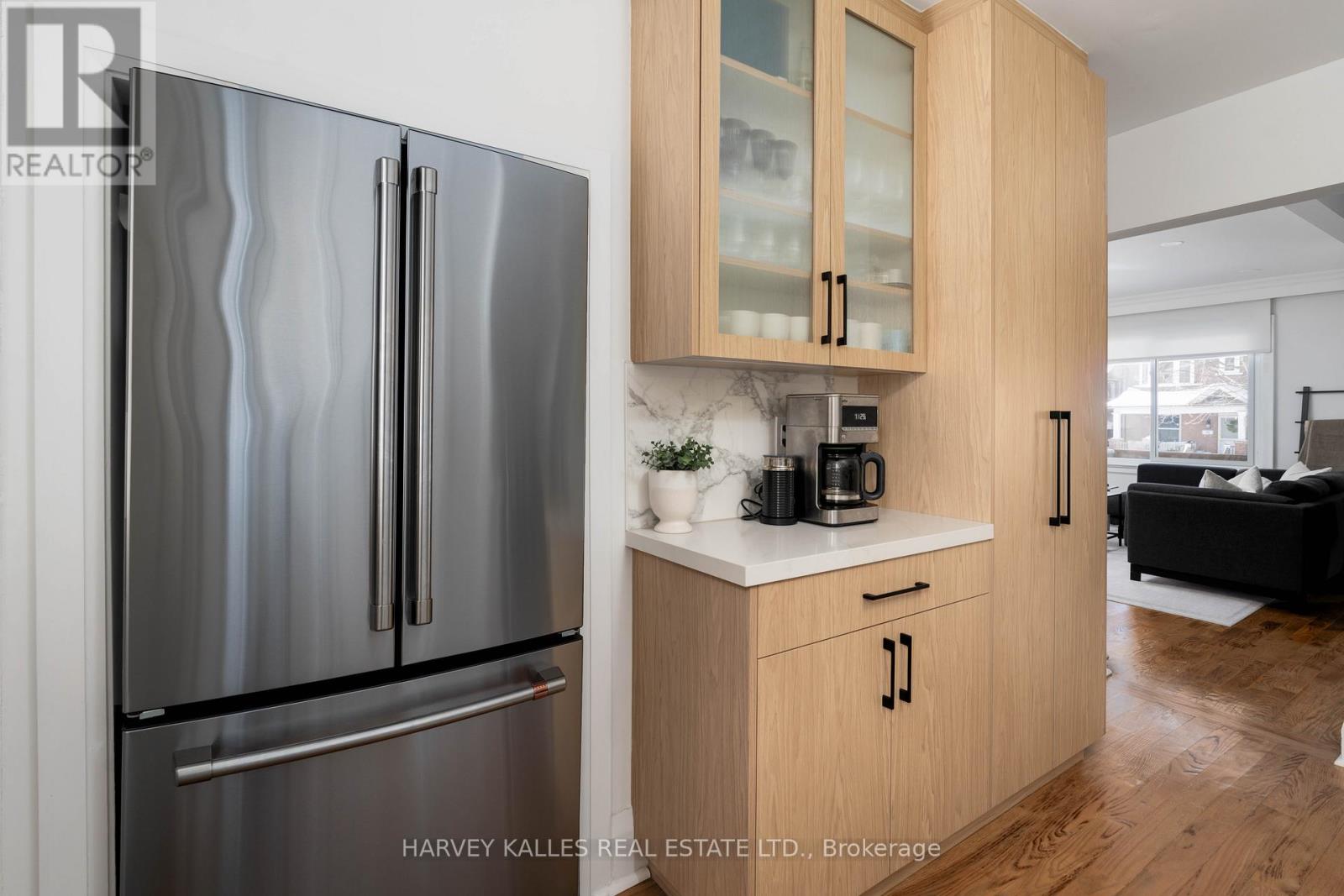 97 Atlas Avenue, Toronto, Ontario  M6C 3P2 - Photo 18 - C13032732