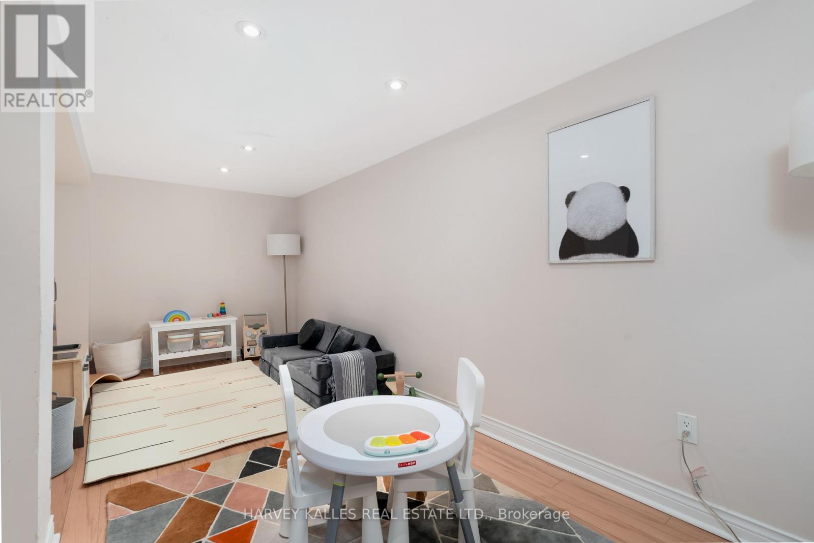 97 Atlas Avenue, Toronto, Ontario  M6C 3P2 - Photo 34 - C13032732