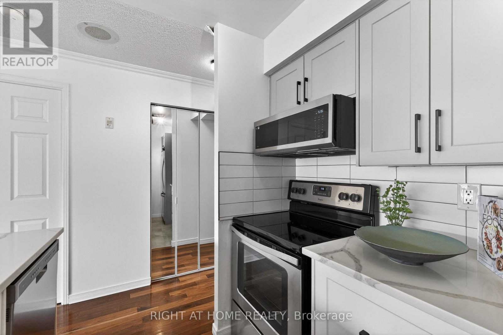 534 - 109 Front Street E, Toronto, Ontario  M5A 4P7 - Photo 9 - C13032764