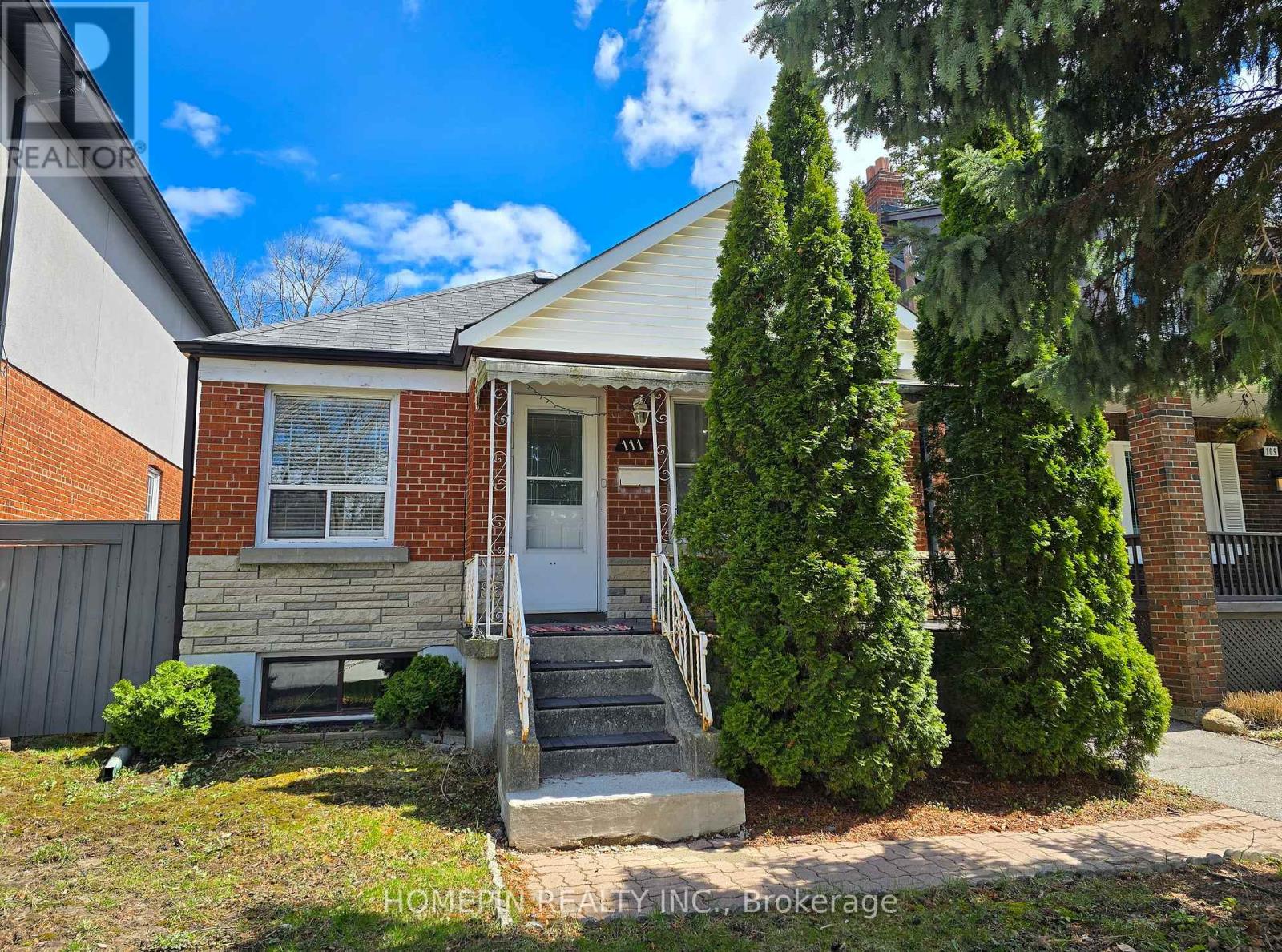 111 SHARPE STREET, Toronto, Ontario