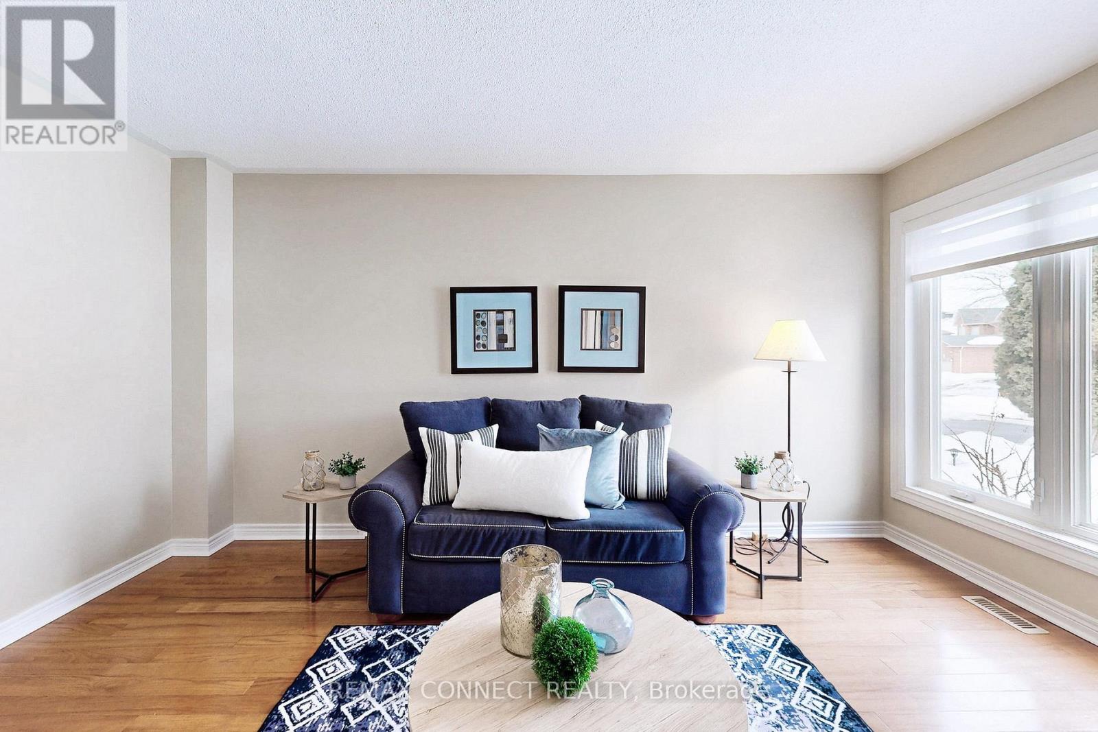 111 Dali Crescent, Toronto, Ontario  M1B 5Y3 - Photo 4 - E13032688