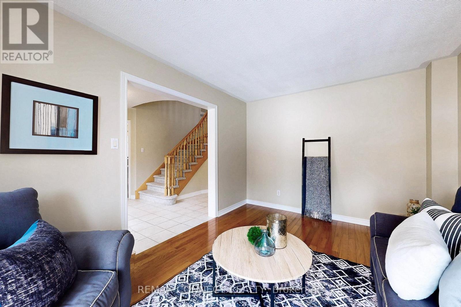 111 Dali Crescent, Toronto, Ontario  M1B 5Y3 - Photo 5 - E13032688