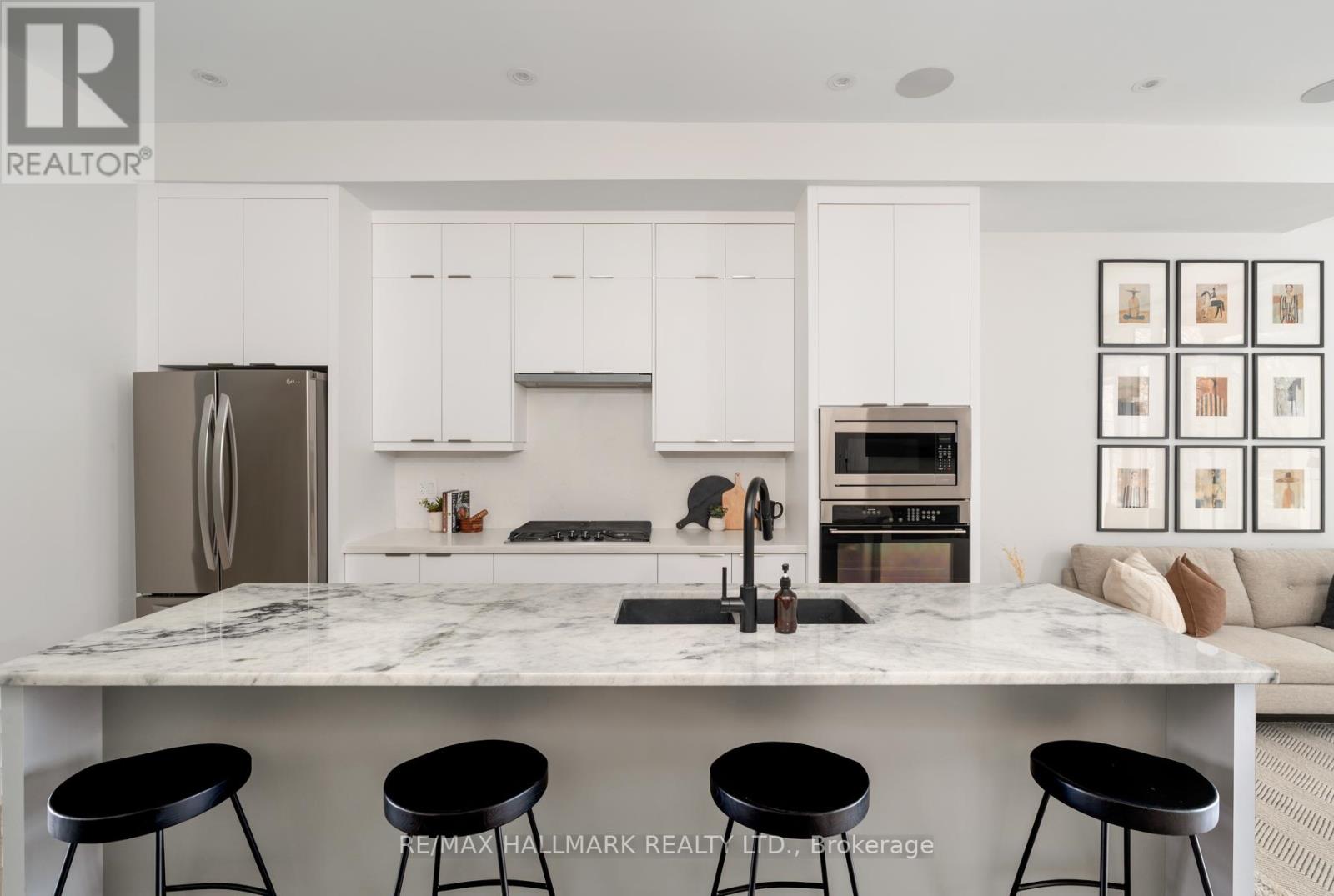 167 Sammon Avenue, Toronto, Ontario  M4J 1Z1 - Photo 10 - E13032754