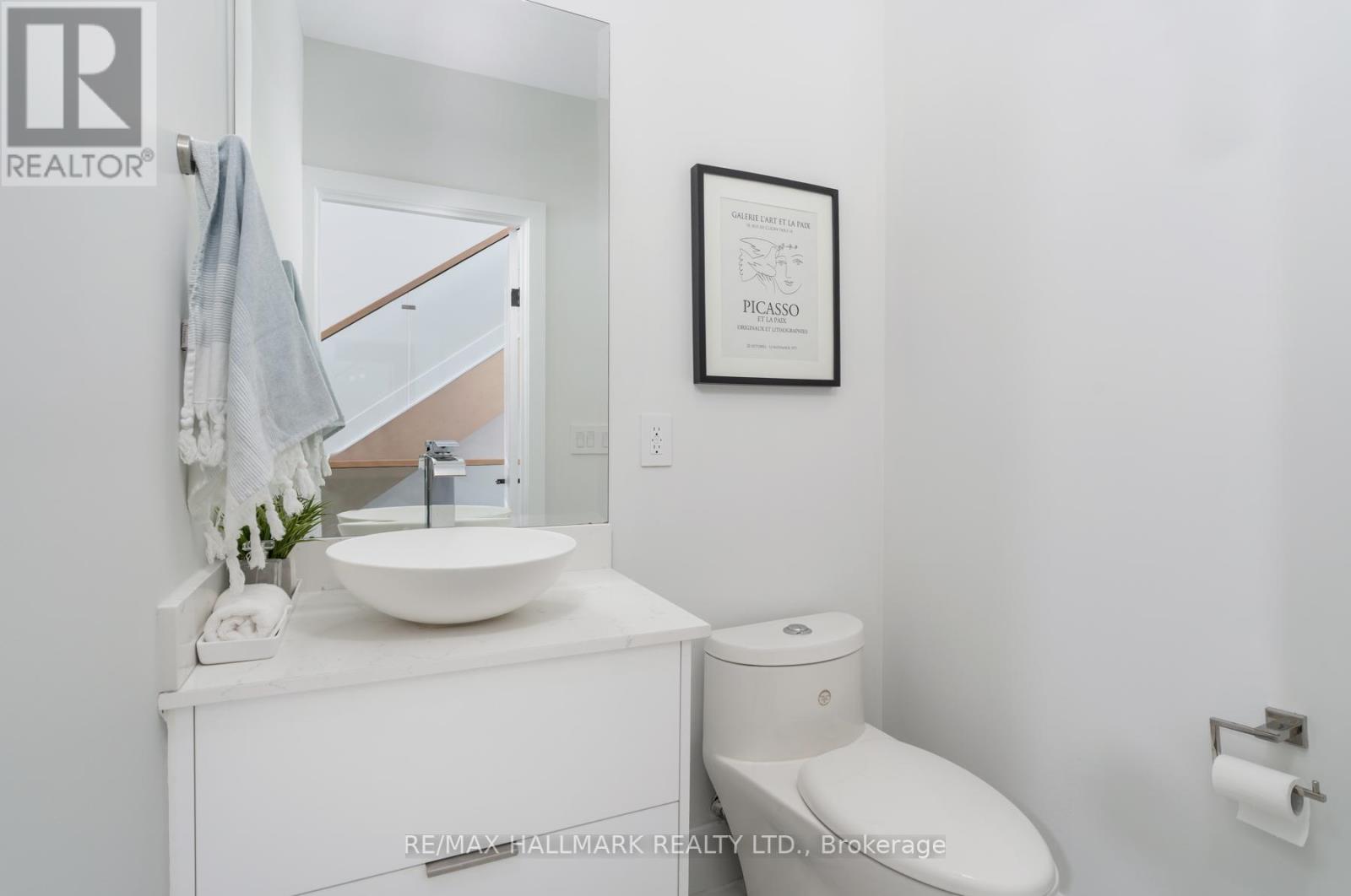 167 Sammon Avenue, Toronto, Ontario  M4J 1Z1 - Photo 19 - E13032754