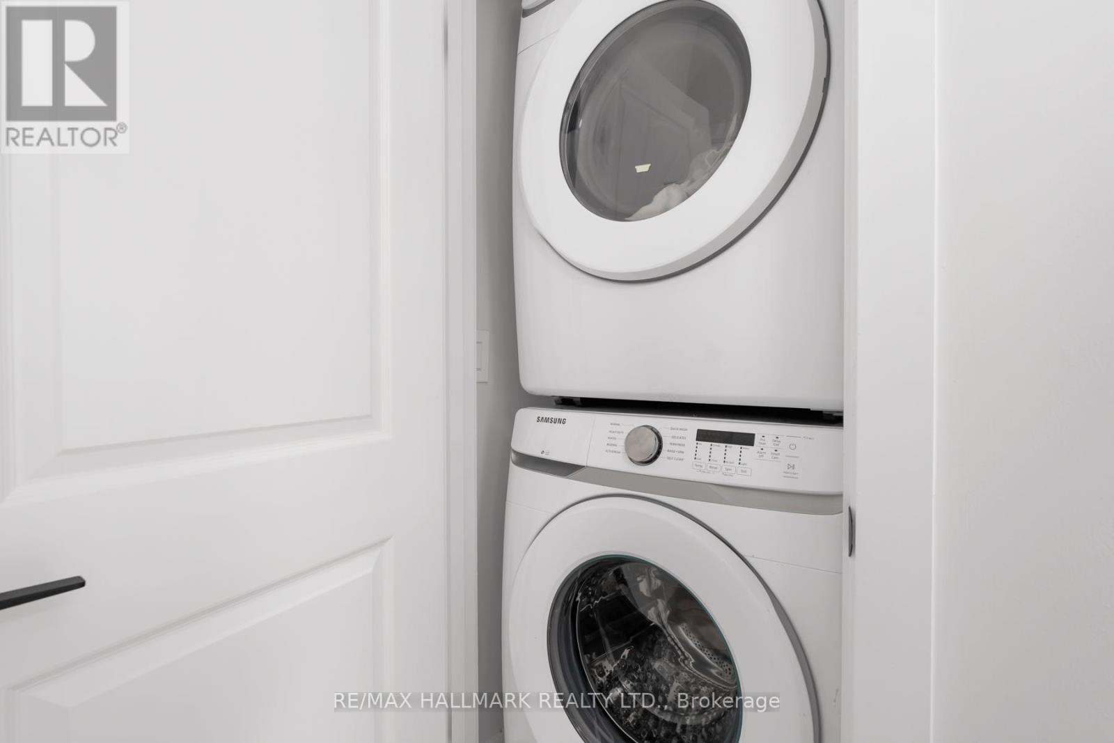 167 Sammon Avenue, Toronto, Ontario  M4J 1Z1 - Photo 34 - E13032754