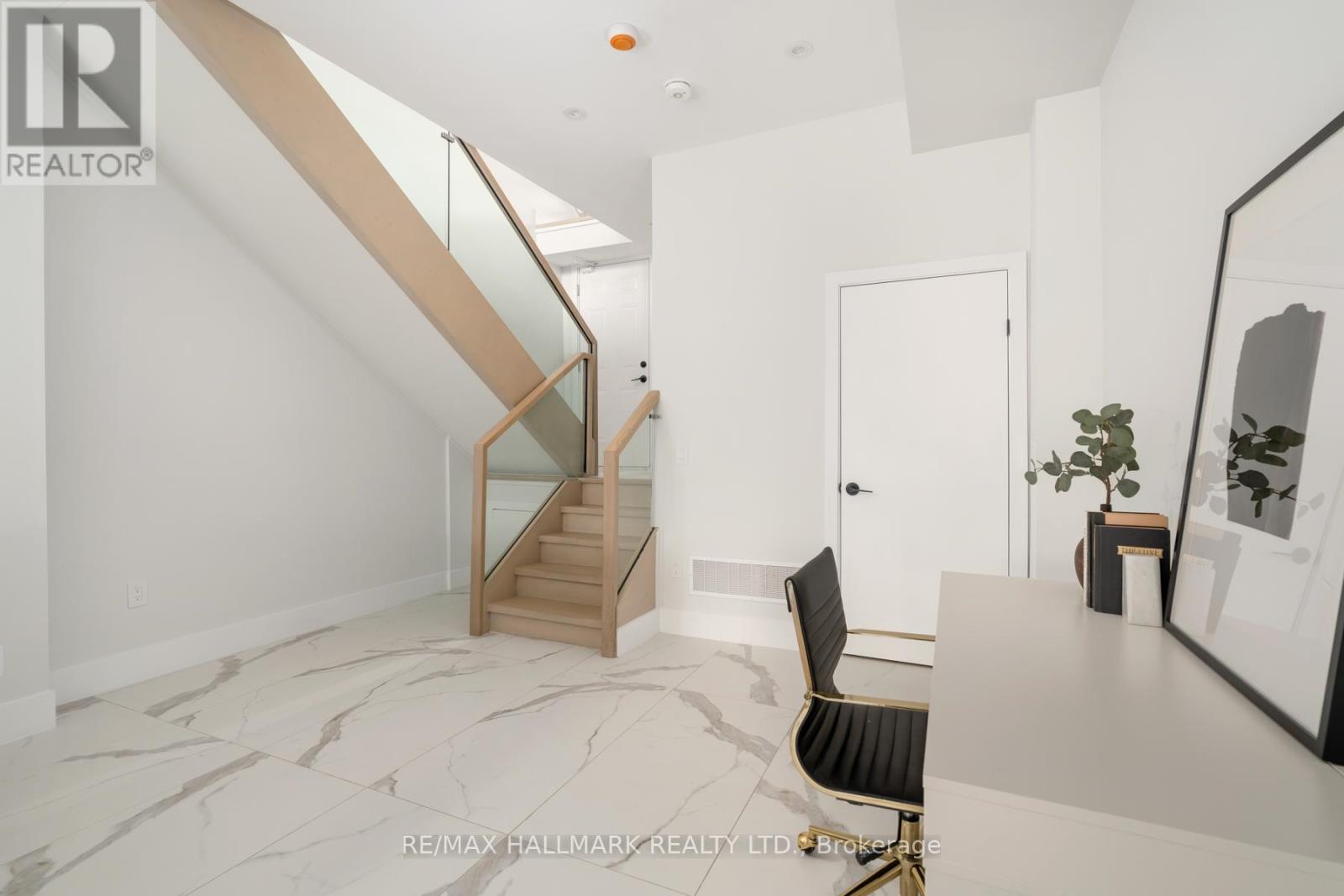 167 Sammon Avenue, Toronto, Ontario  M4J 1Z1 - Photo 35 - E13032754