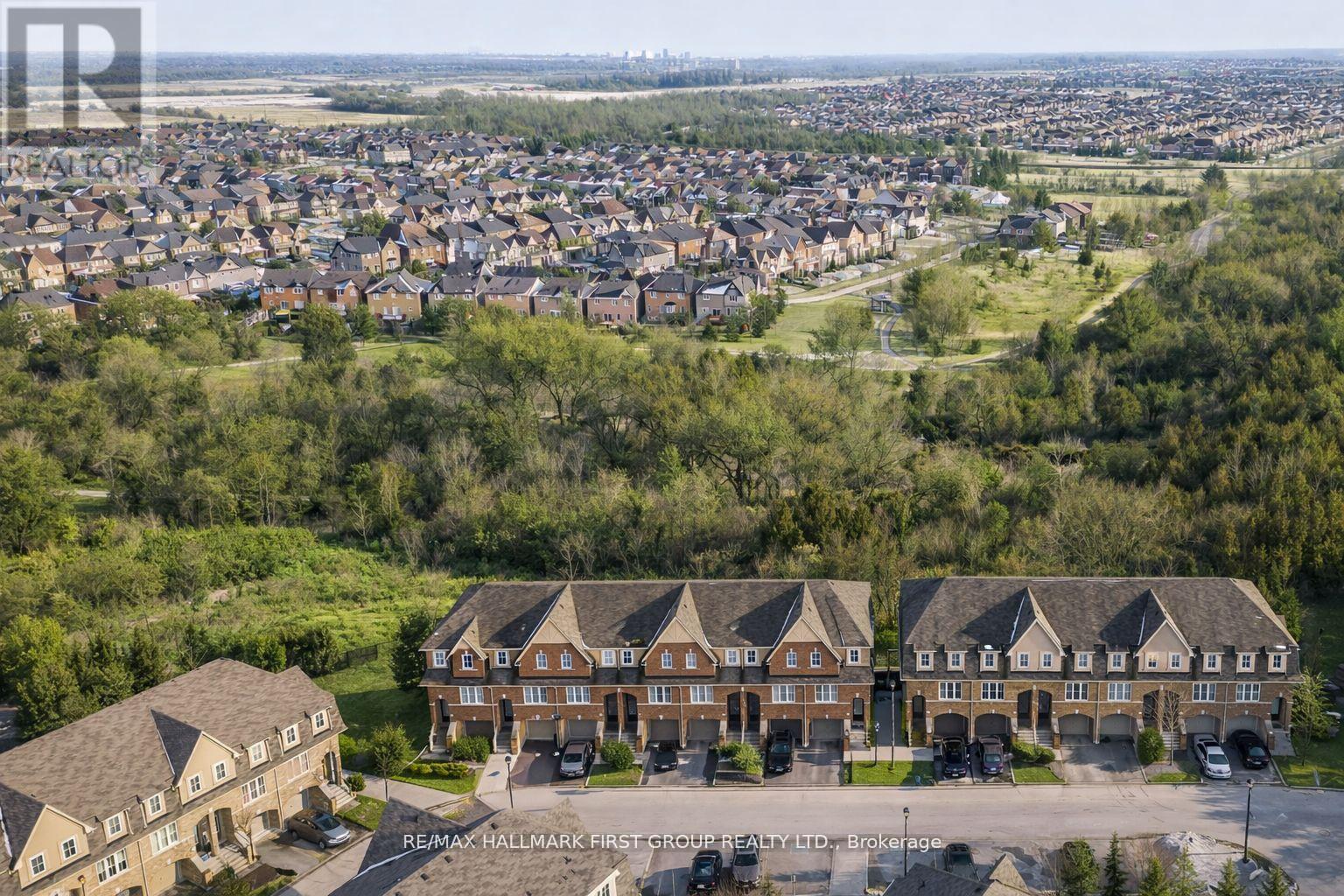 31 Reevesmere Lane, Ajax, Ontario  L1Z 0L3 - Photo 2 - E13032772