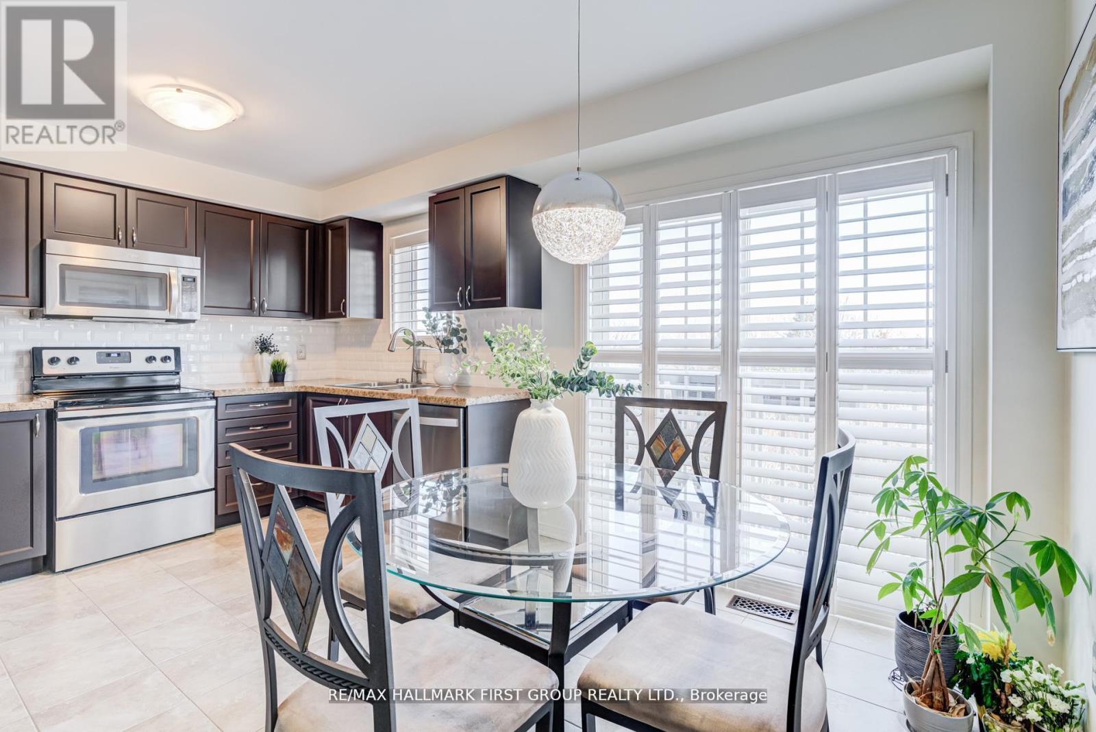 31 Reevesmere Lane, Ajax, Ontario  L1Z 0L3 - Photo 8 - E13032772