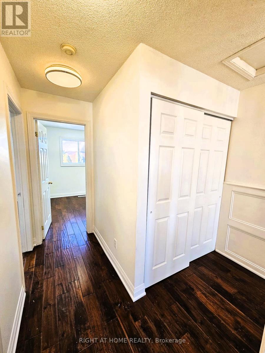 206 Fairwood Drive, Georgina, Ontario  L4P 3Y5 - Photo 9 - N13032544