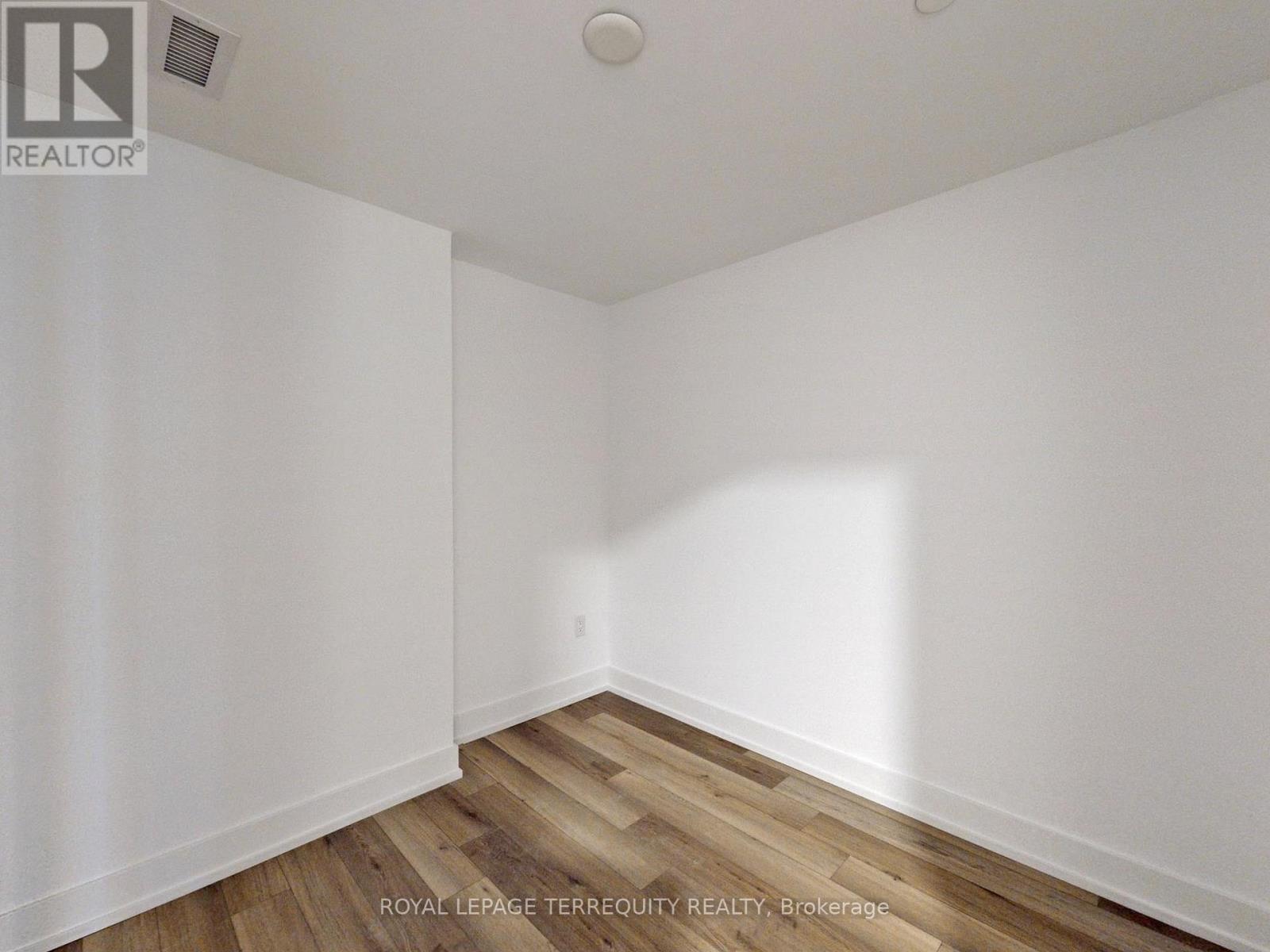 701 - 8 Cedarland Drive, Markham, Ontario  L6G 0H4 - Photo 14 - N13032708