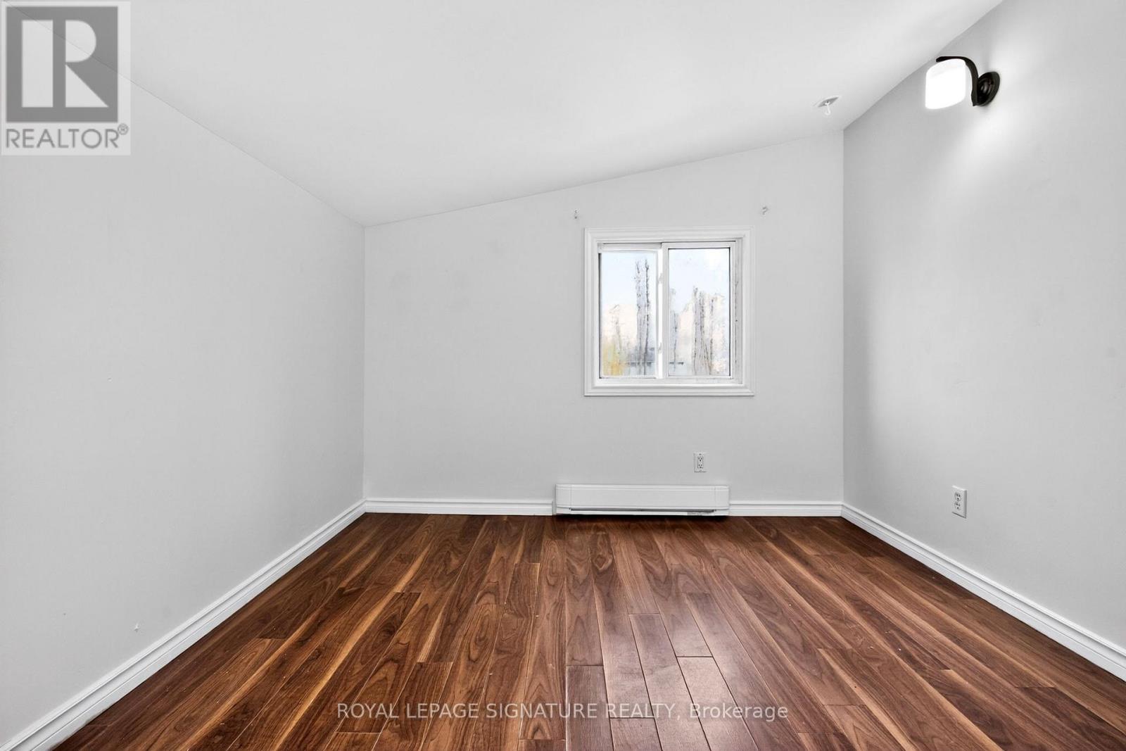 120 Maple Street, Tay, Ontario  L0L 2J0 - Photo 13 - S13032690