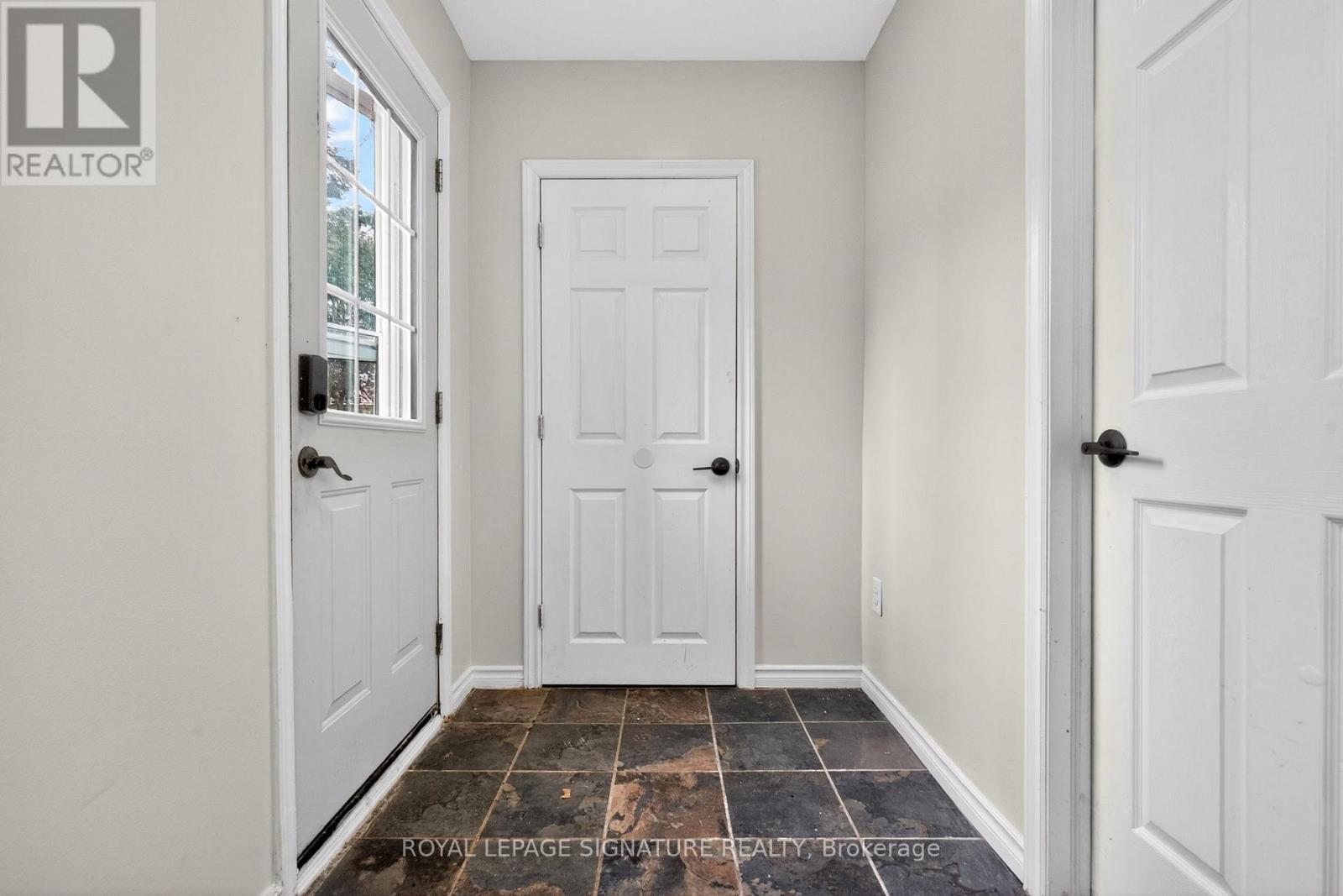 120 Maple Street, Tay, Ontario  L0L 2J0 - Photo 2 - S13032690