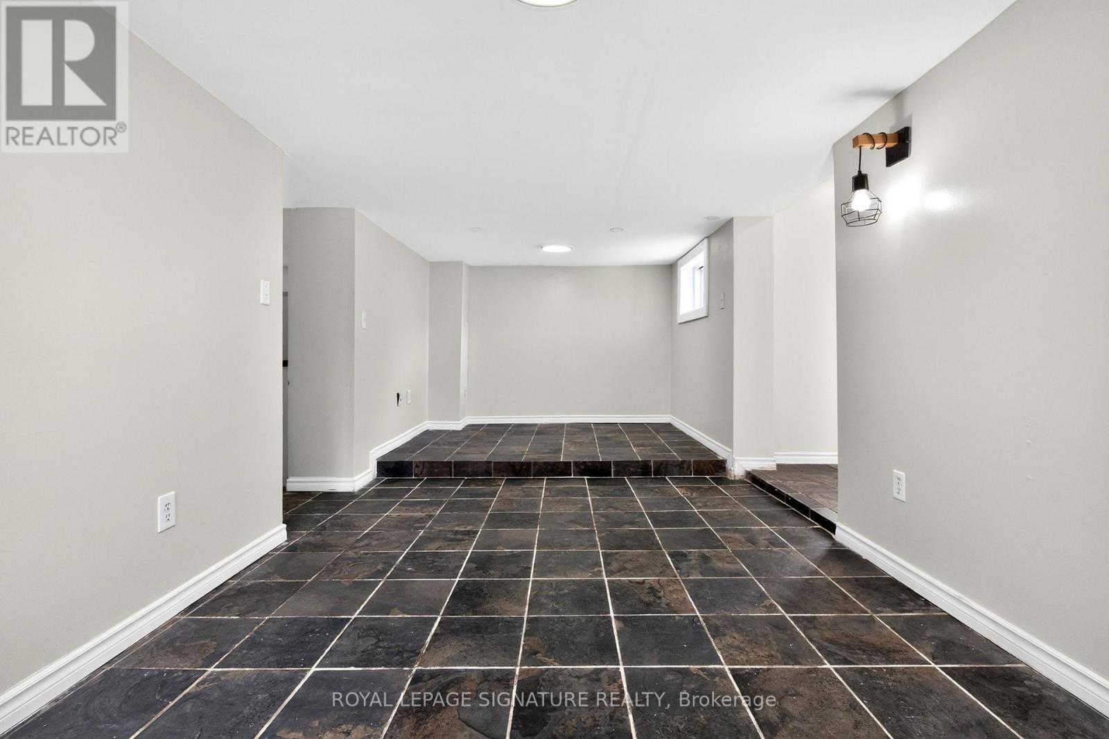 120 Maple Street, Tay, Ontario  L0L 2J0 - Photo 3 - S13032690