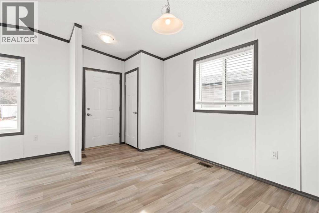 103 Anson Avenue SW, Medicine Hat, Alberta  T1A 7Z9 - Photo 3 - A2288561