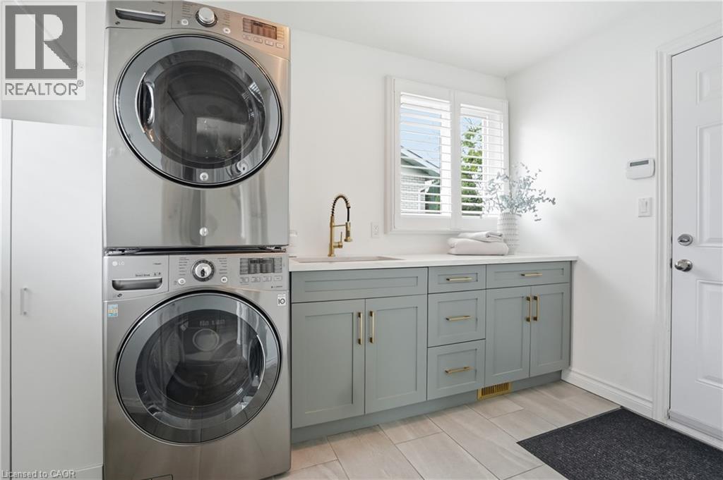 7 Kenmore Crescent, St. Catharines, Ontario  L2N 4S4 - Photo 12 - 40815677