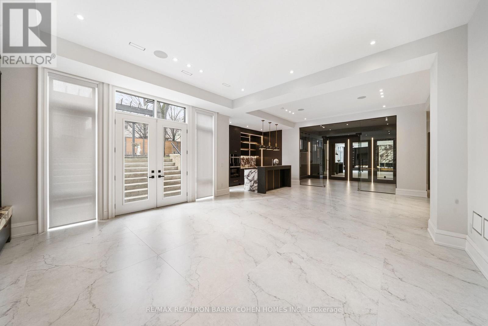 192 Lord Seaton Road, Toronto, Ontario  M2P 1K9 - Photo 39 - C12947518