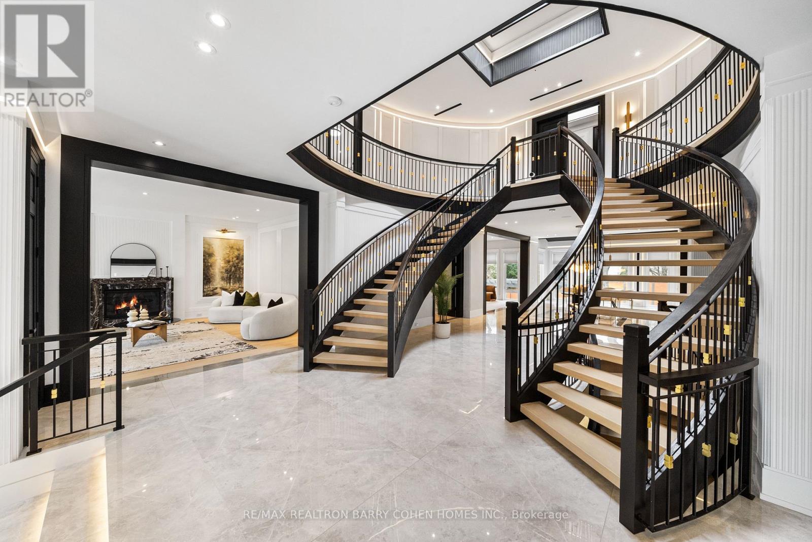 192 Lord Seaton Road, Toronto, Ontario  M2P 1K9 - Photo 5 - C12947518