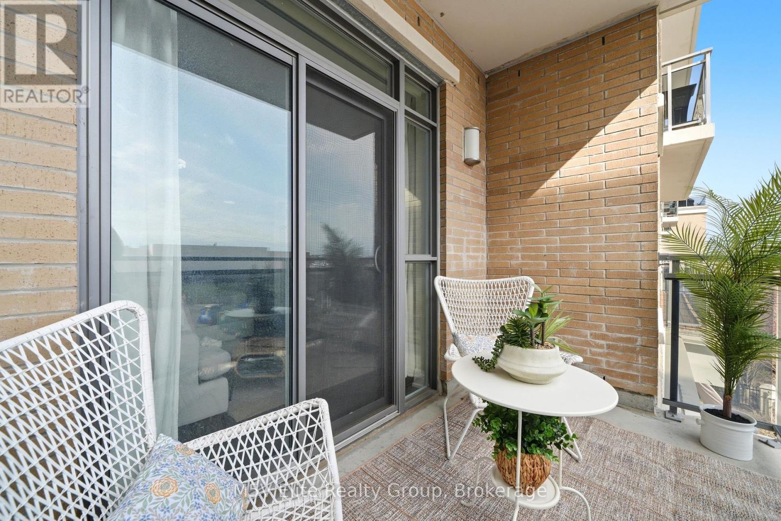 330 - 111 Civic Square Gate, Aurora, Ontario  L4G 0S6 - Photo 11 - N13032558