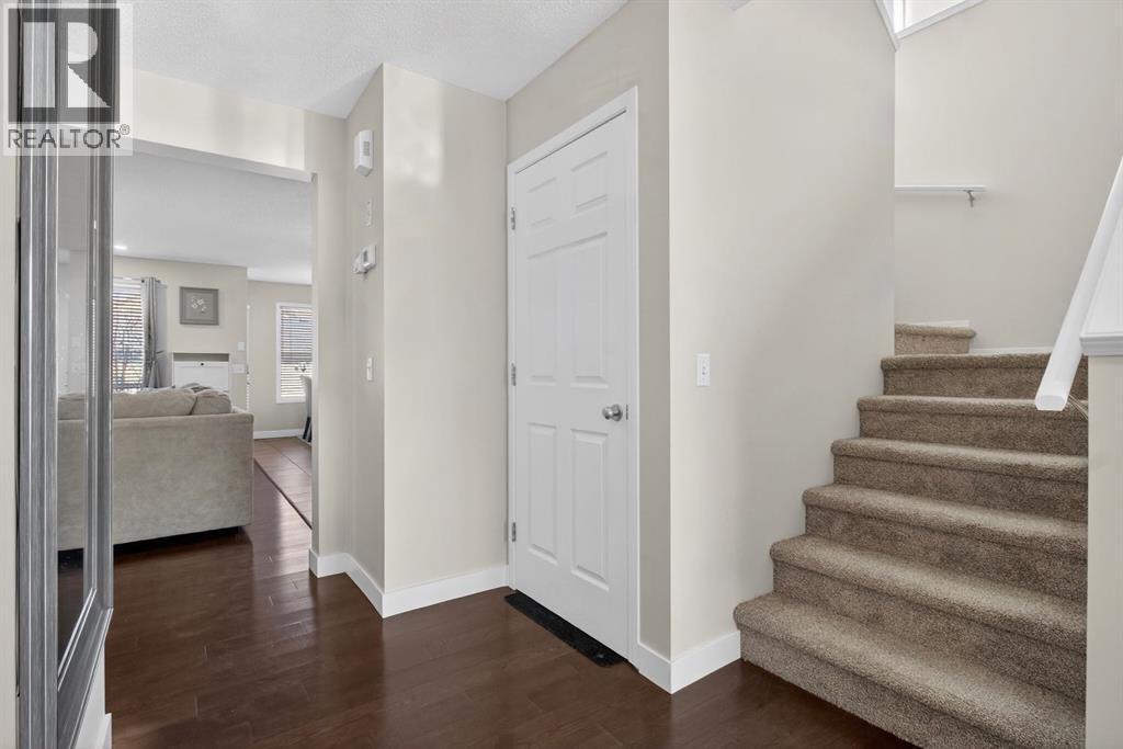 28 Elgin View SE, Calgary, Alberta  T2Z 4Z6 - Photo 5 - A2292658