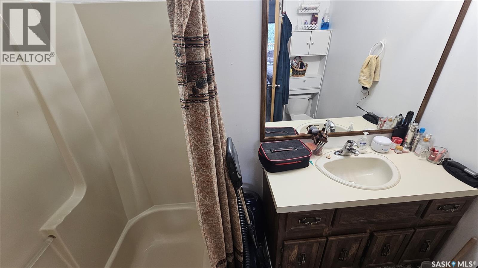 97 Ferguson Bay, Webb Rm No. 138, Saskatchewan  S0N 2N0 - Photo 14 - SK033691