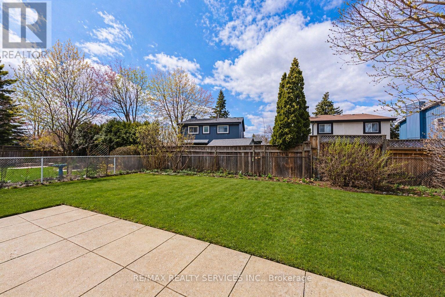 4 Mount Forest Drive, Brampton, Ontario  L6Z 1B7 - Photo 34 - W13029080