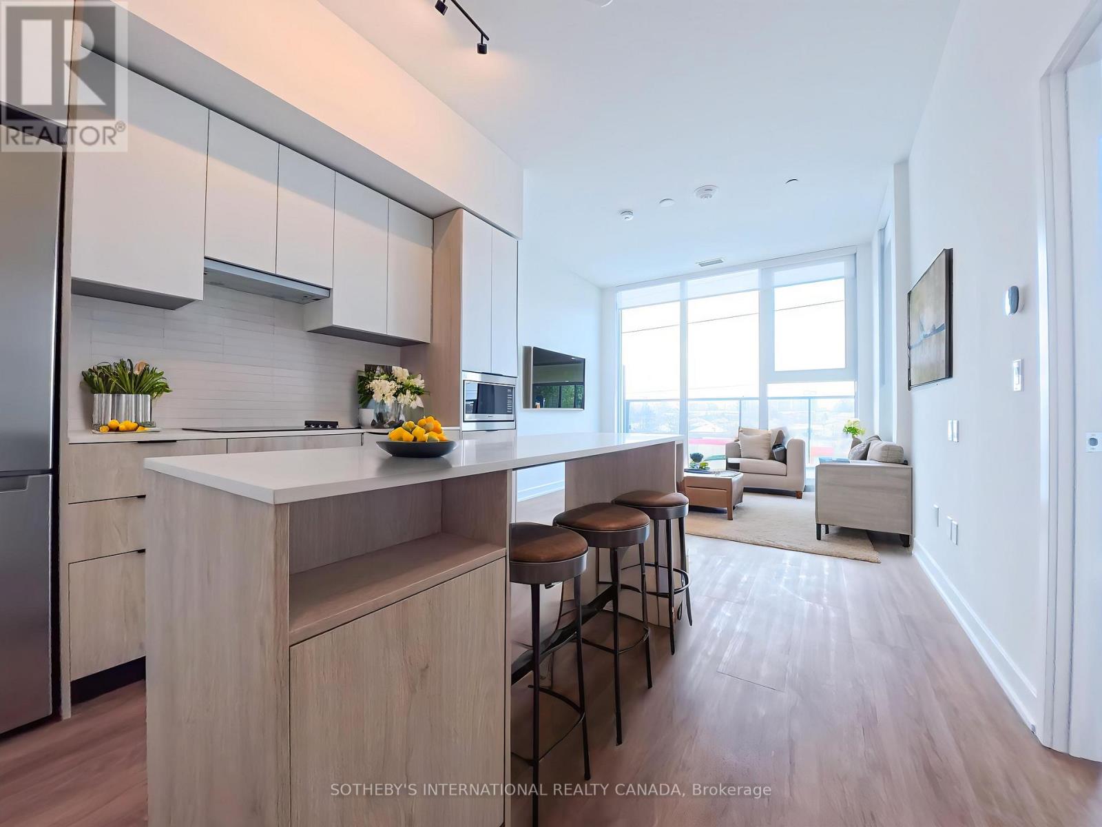 217 - 1007 The Queensway, Toronto, Ontario  M8Z 0H4 - Photo 2 - W13032536