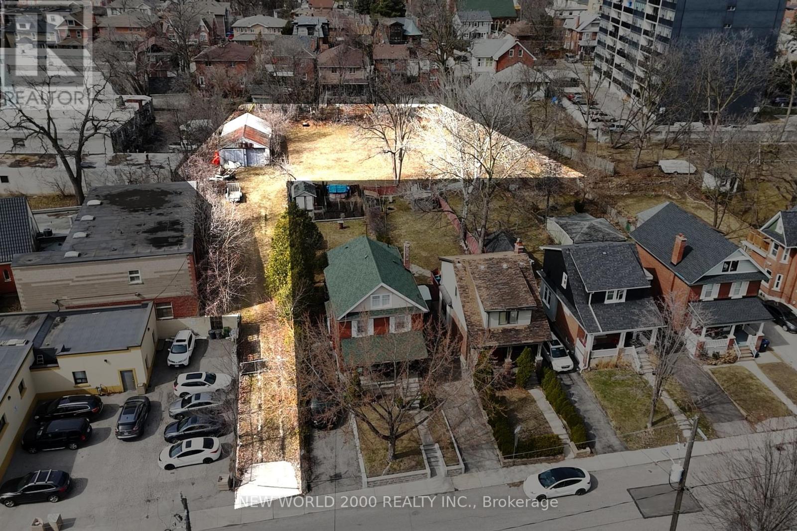 2a Fern Avenue, Toronto, Ontario  M9N 1M1 - Photo 4 - W13032546