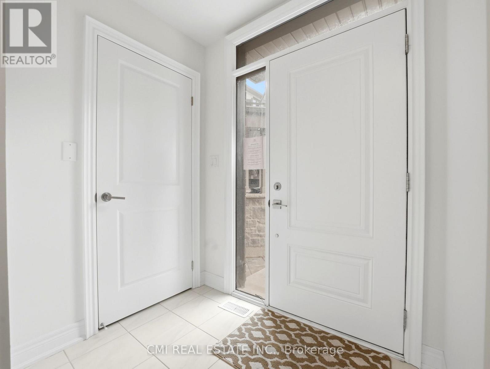 2168 Postmaster Drive, Oakville, Ontario  L6M 4E6 - Photo 6 - W13032554