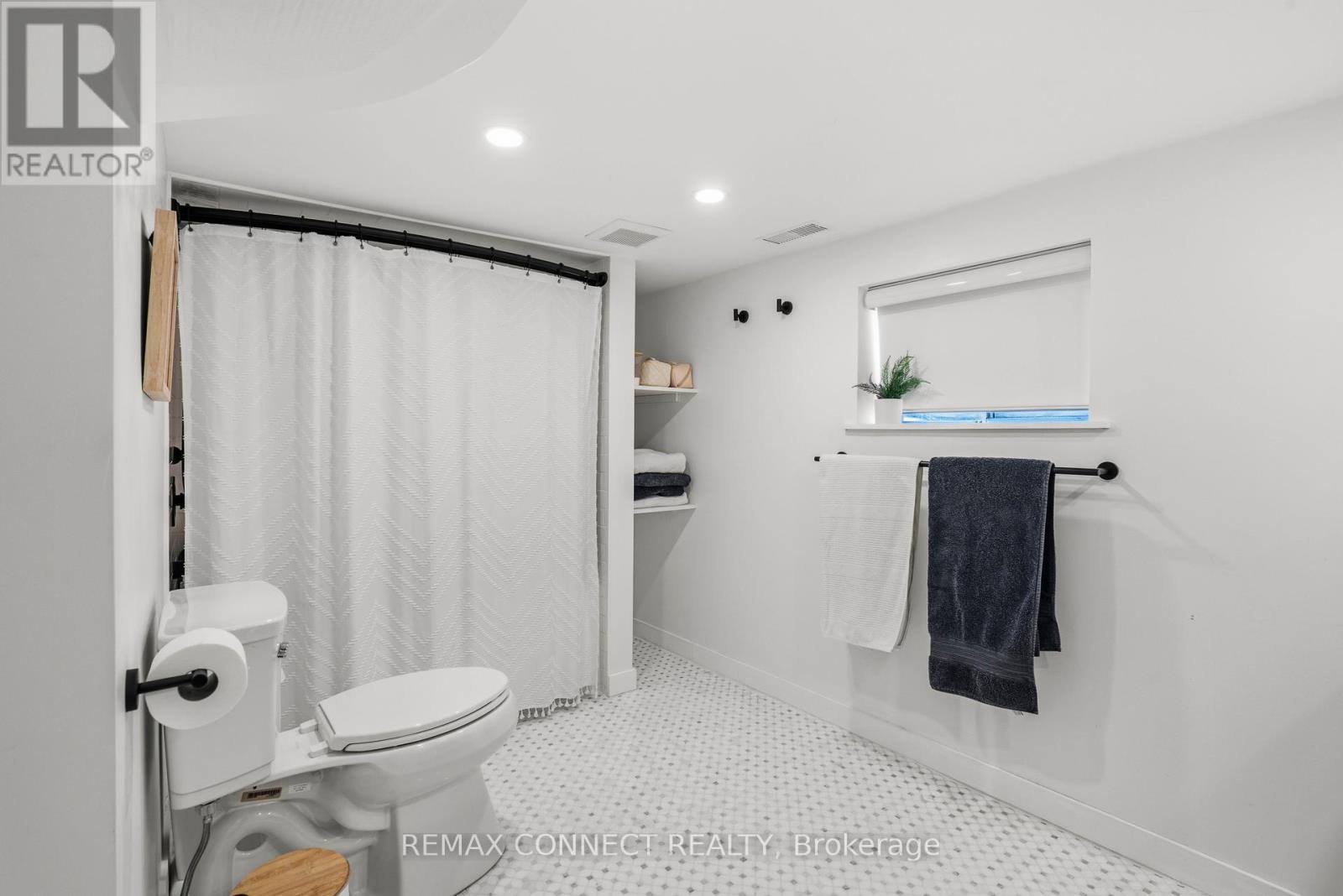 60 Woodbury Road, Toronto, Ontario  M8W 1X7 - Photo 38 - W13032584