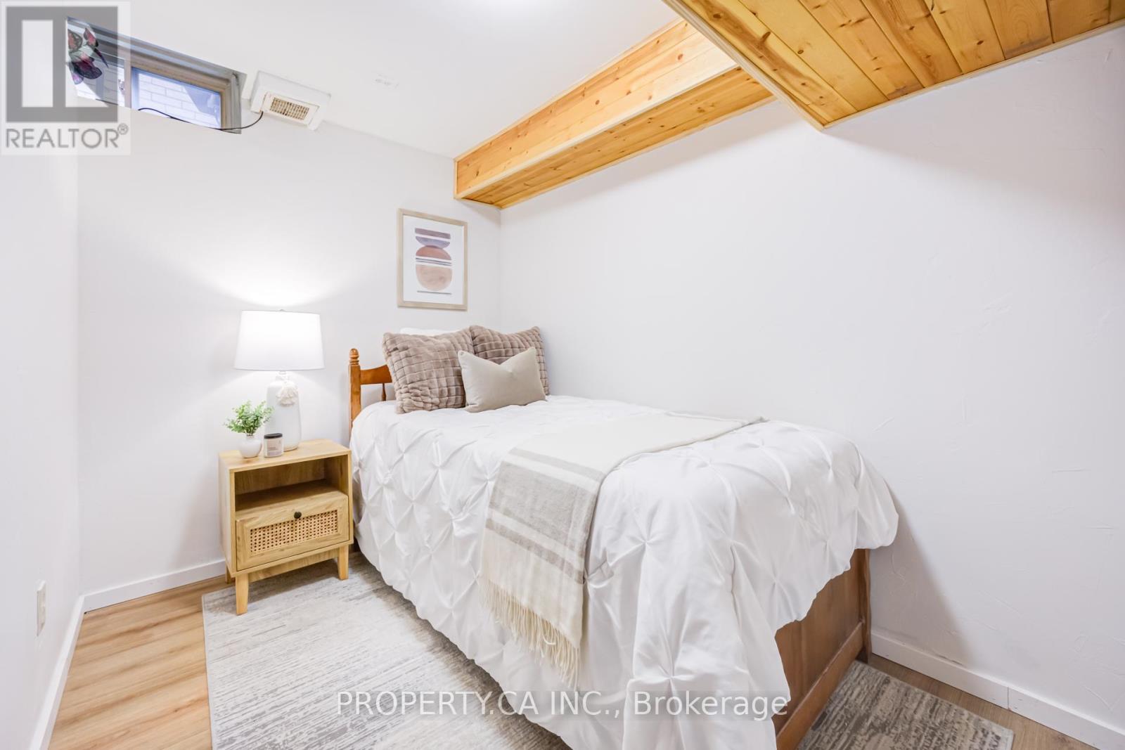 10 Mara Crescent, Brampton, Ontario  L6V 4C4 - Photo 21 - W13032670