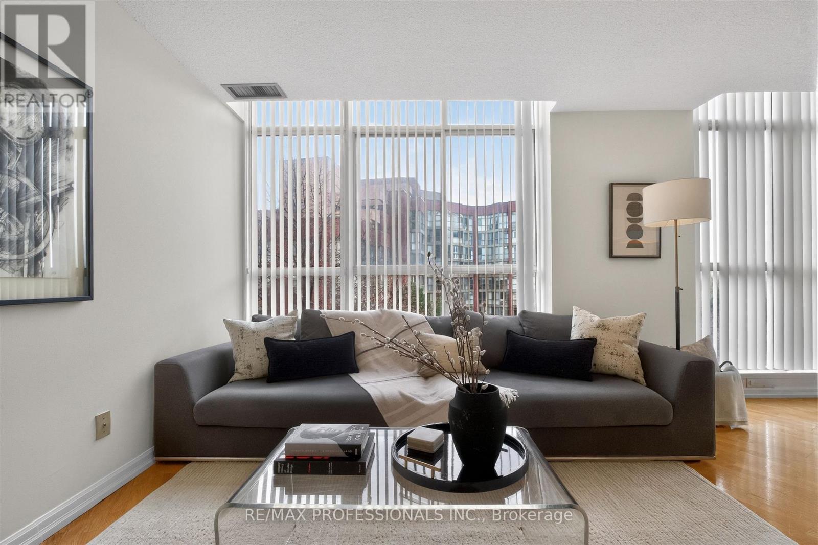 620 - 20 Southport Street, Toronto, Ontario  M6S 4Y8 - Photo 5 - W13032696