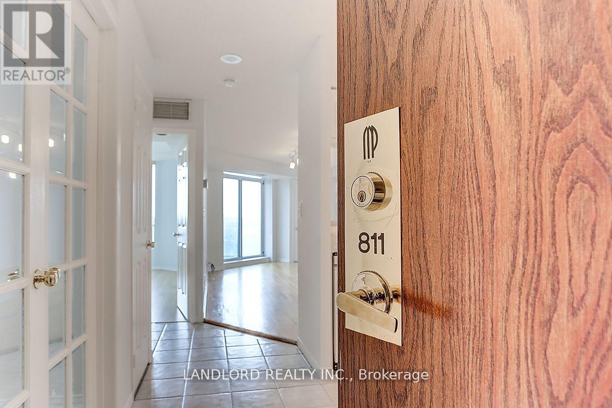 811 - 190 Manitoba Street, Toronto, Ontario  M8Y 3Y8 - Photo 3 - W13032726