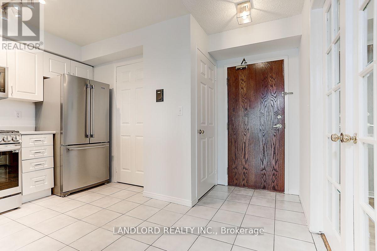 811 - 190 Manitoba Street, Toronto, Ontario  M8Y 3Y8 - Photo 5 - W13032726