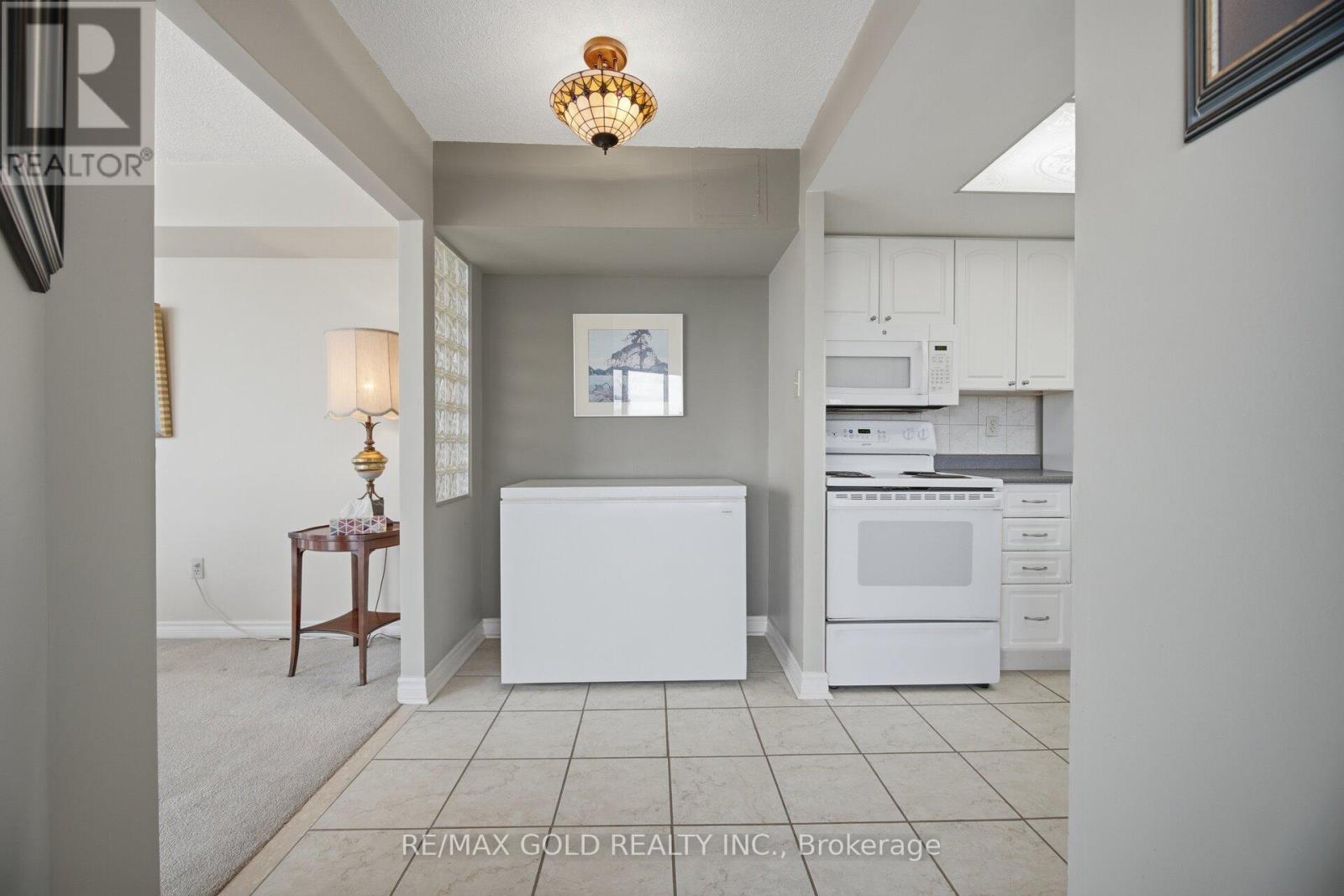 908 - 2091 Hurontario Street, Mississauga, Ontario  L5A 4E6 - Photo 6 - W13032728