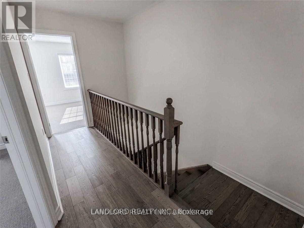 3301 Jacob Way, Oakville, Ontario  L6M 5J9 - Photo 9 - W13032734