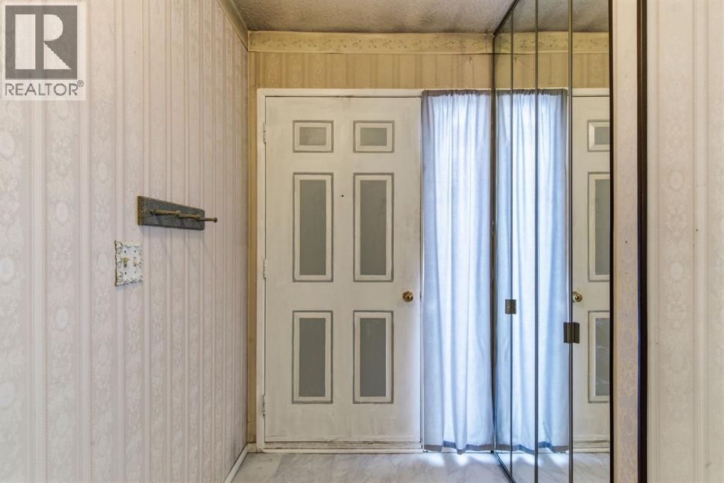 49, 4940 39 Avenue SW, Calgary, Alberta  T3E 6K4 - Photo 3 - A2303468