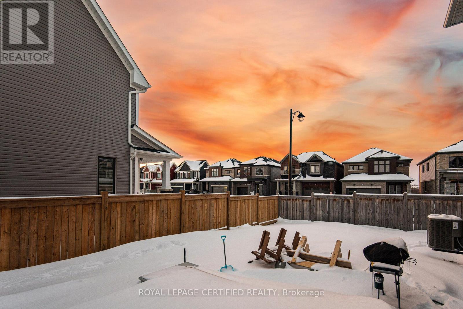 51 Hawick Crescent, Haldimand, Ontario  N3W 0G5 - Photo 39 - X13032574