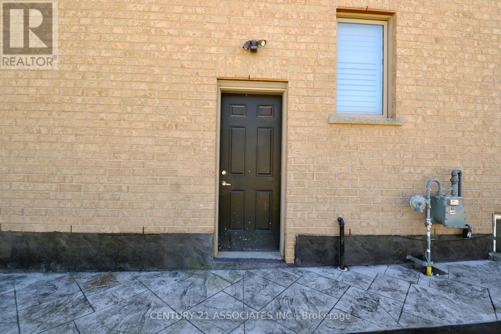 92 Nashville Circle, Hamilton, Ontario  L8G 5H2 - Photo 3 - X13032616