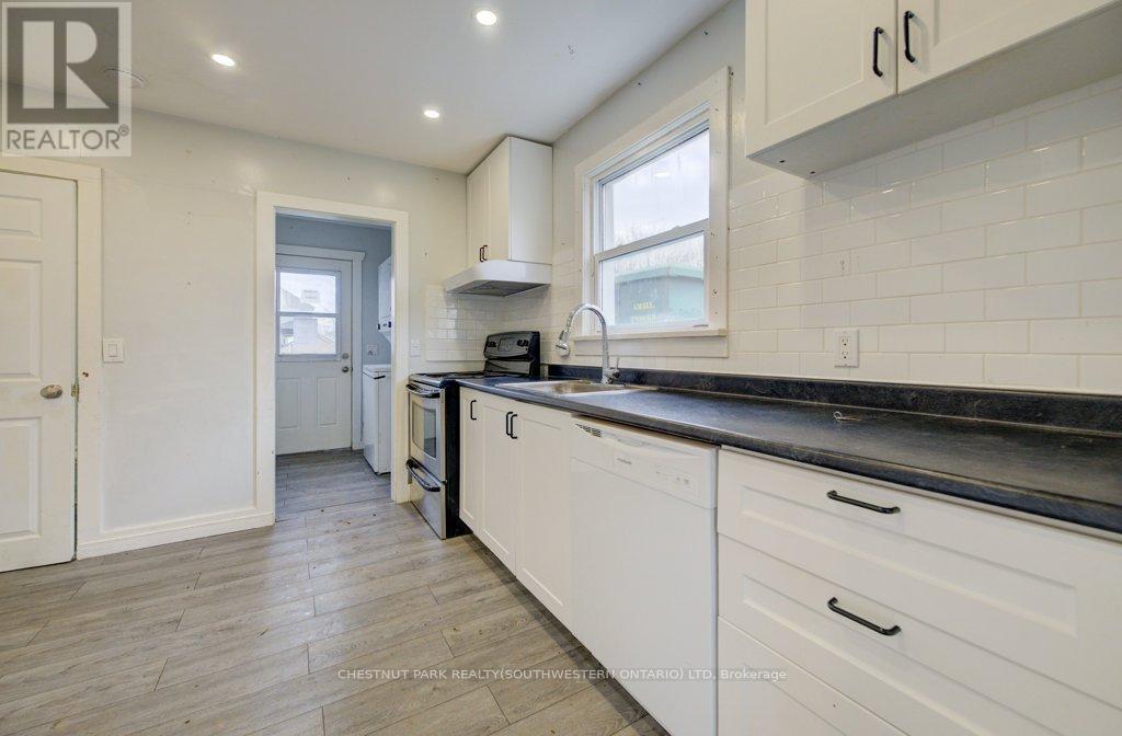 37 Catherine Street, Fort Erie, Ontario  L2A 2G8 - Photo 12 - X13032626