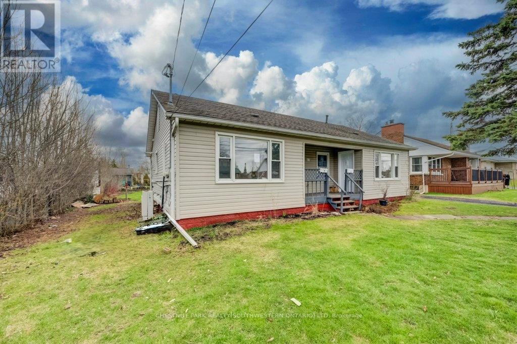 37 Catherine Street, Fort Erie, Ontario  L2A 2G8 - Photo 2 - X13032626