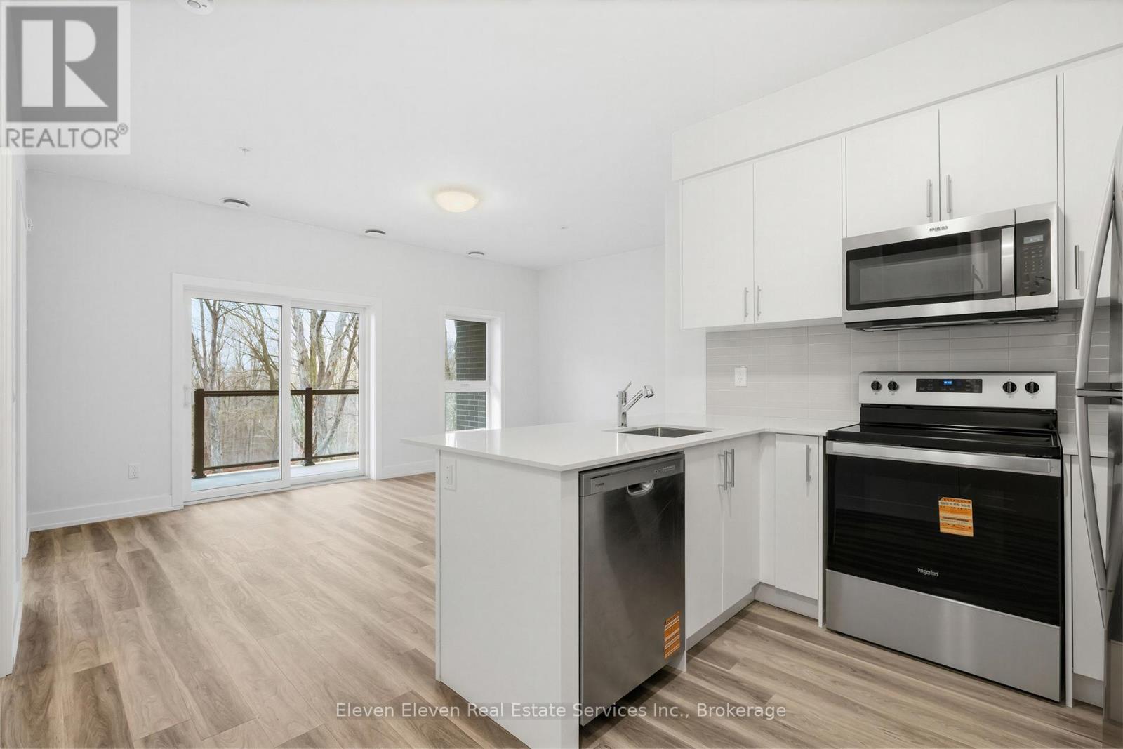 220 - 100 Lackner Place, Kitchener, Ontario  N2A 0M1 - Photo 12 - X13032642