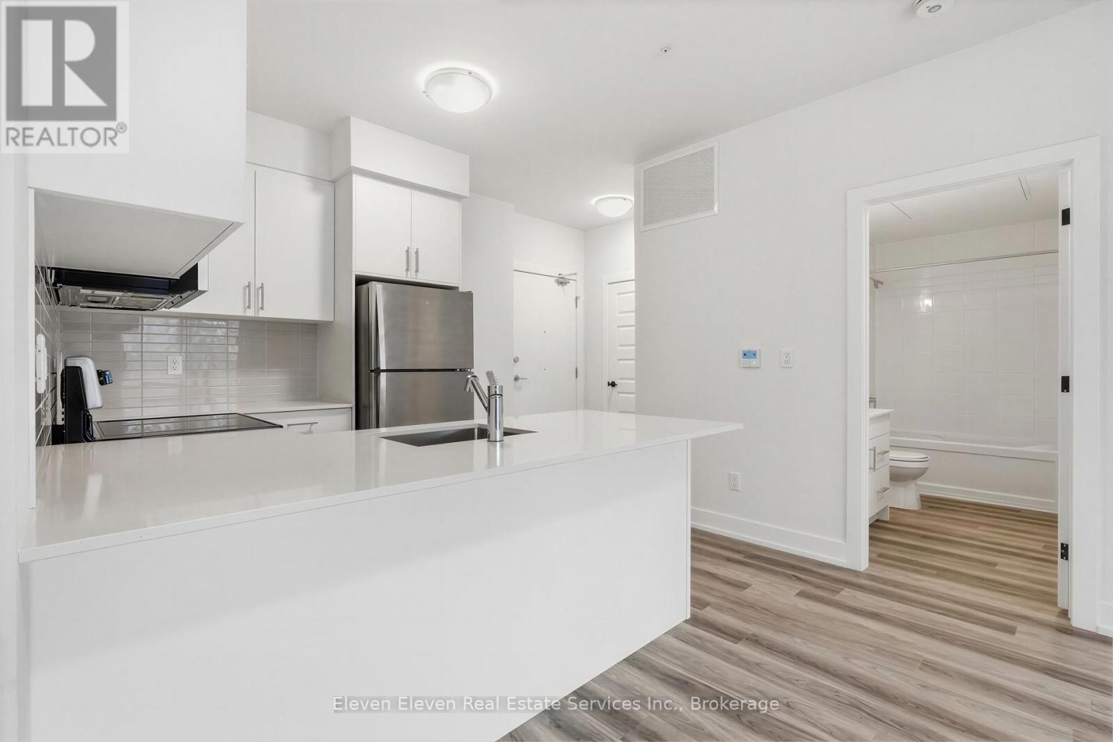 220 - 100 Lackner Place, Kitchener, Ontario  N2A 0M1 - Photo 18 - X13032642