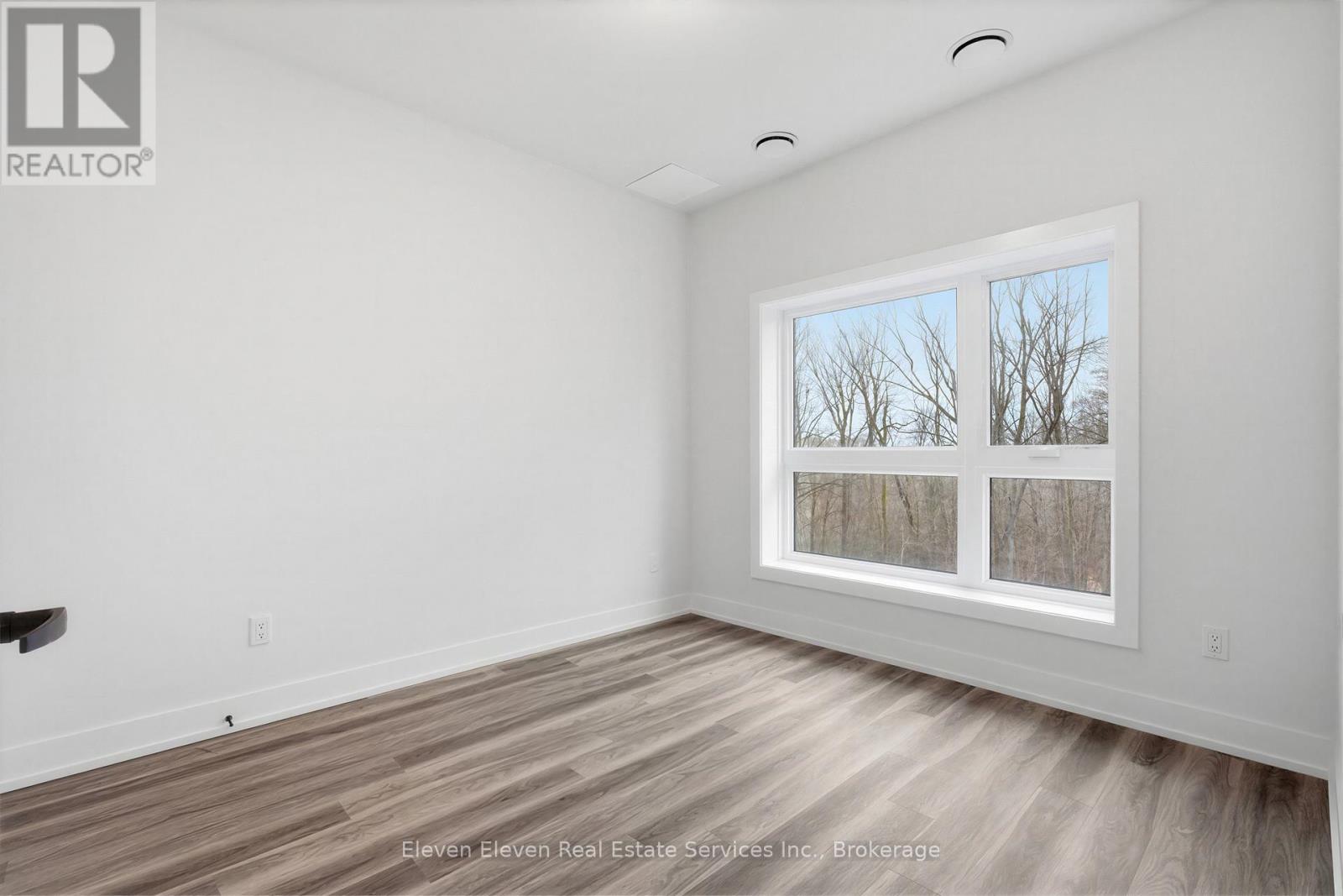 220 - 100 Lackner Place, Kitchener, Ontario  N2A 0M1 - Photo 8 - X13032642