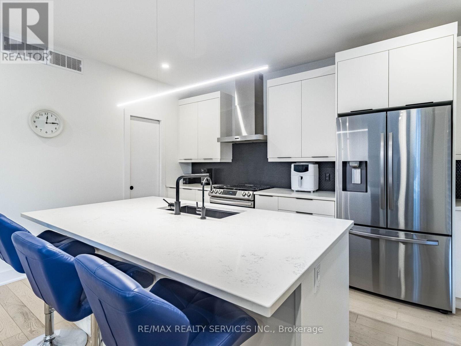 18 Princeton Common Street, St. Catharines, Ontario  L2N 0B7 - Photo 14 - X13032750